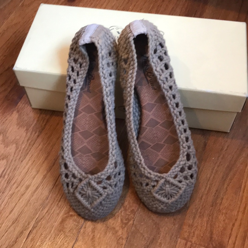 Lucky brand crocheted flats 5 1/2